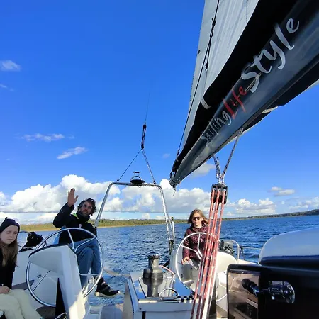 Sailing Life Style - Rejsy Mazurskie Ze Sternikiem. Ботель