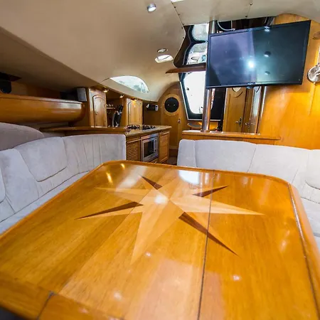 Sailing Life Style - Rejsy Mazurskie Ze Sternikiem. *