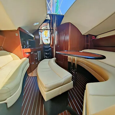 Sailing Life Style - Rejsy Mazurskie Ze Sternikiem. Ботель