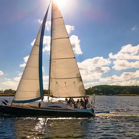 Sailing Life Style - Rejsy Mazurskie Ze Sternikiem. Kolonia Rybacka